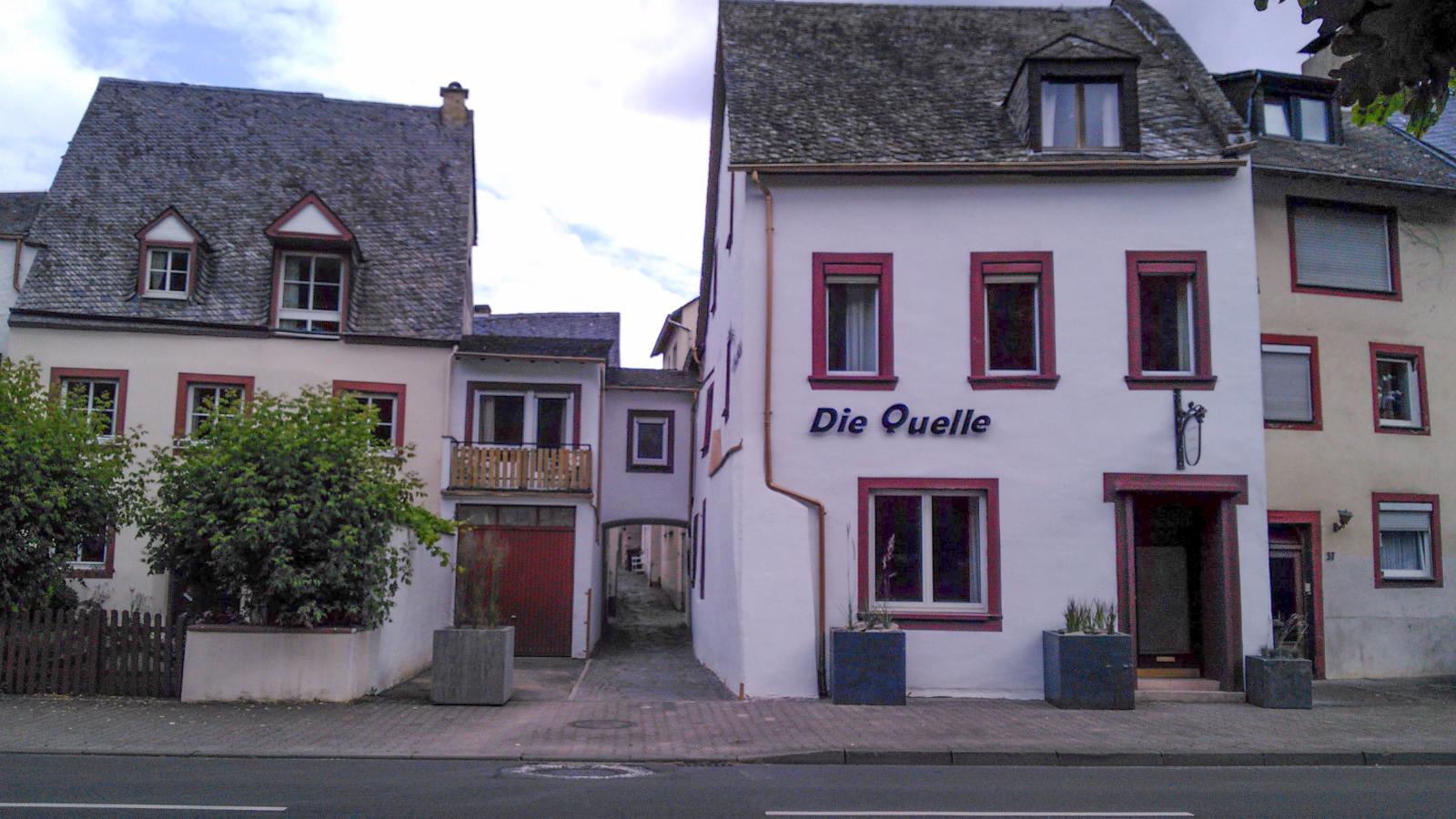 Quelle-Buitenkant zomer