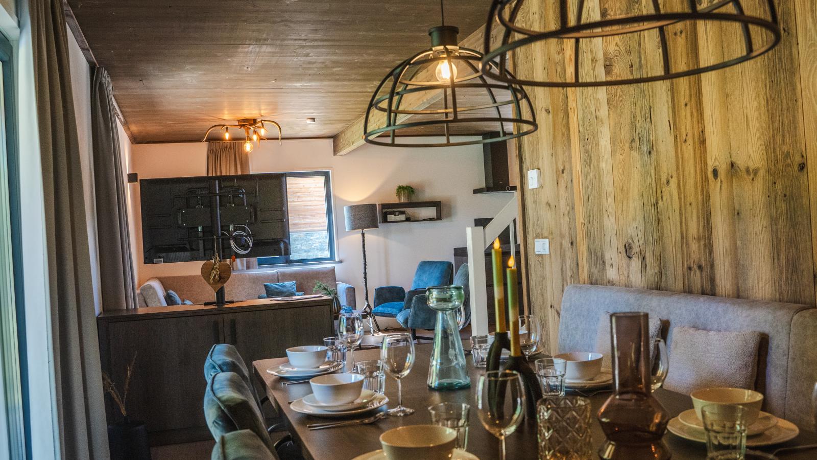 Alpenchalet am See-Eetkamer