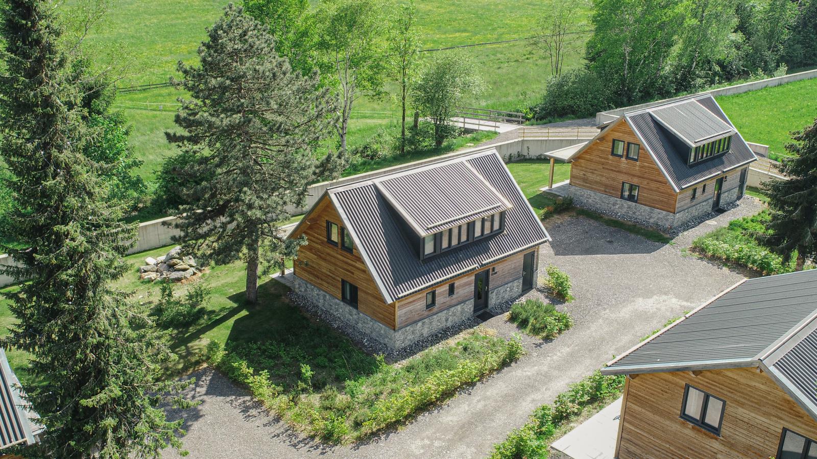 Alpenchalet am See-Buitenkant zomer