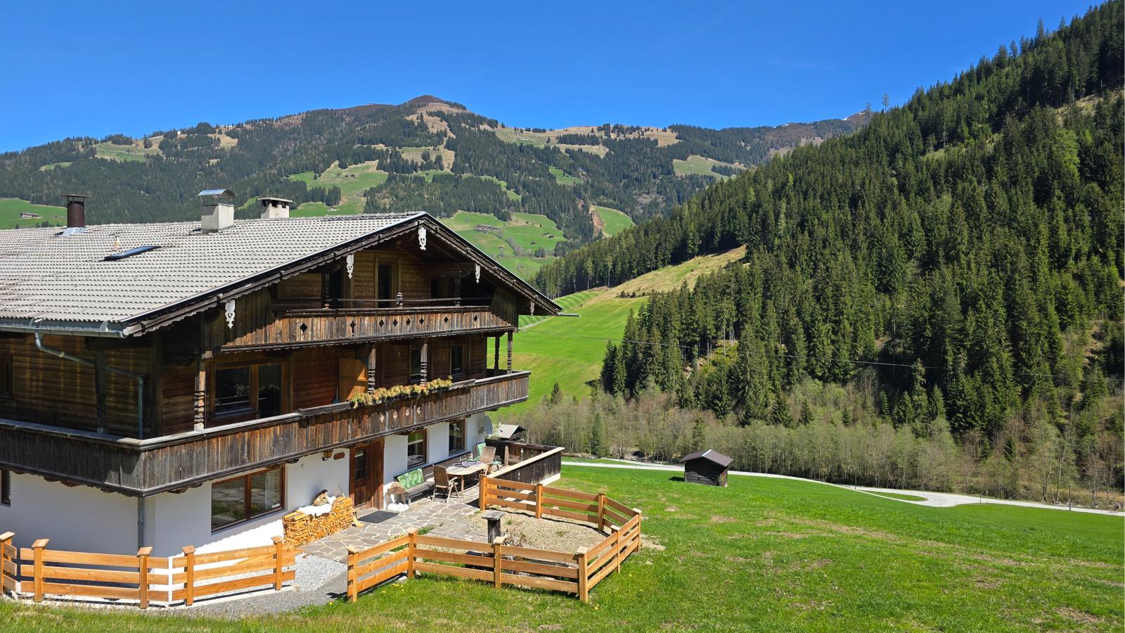 Hacklerhof Top 2 - Uitzicht zomer