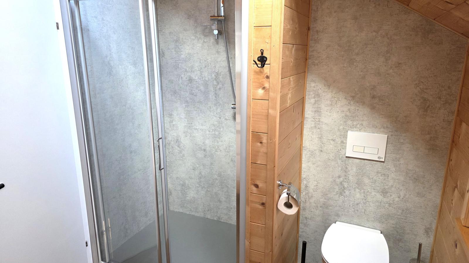 Rattendorf 15A-Badkamer