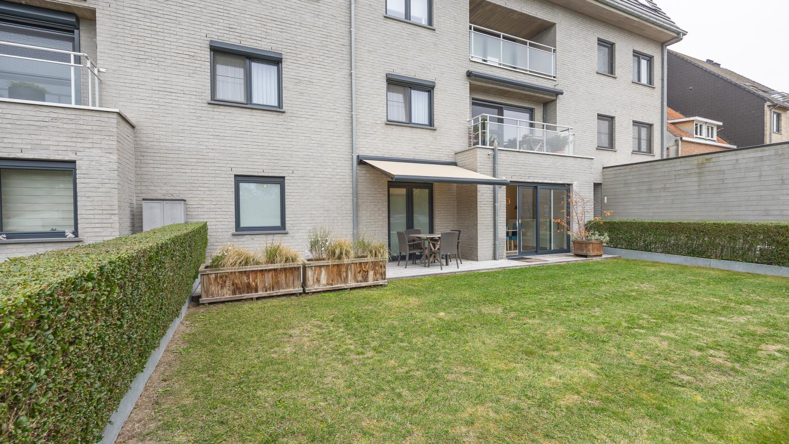 Lotus - 0003 + park. 3