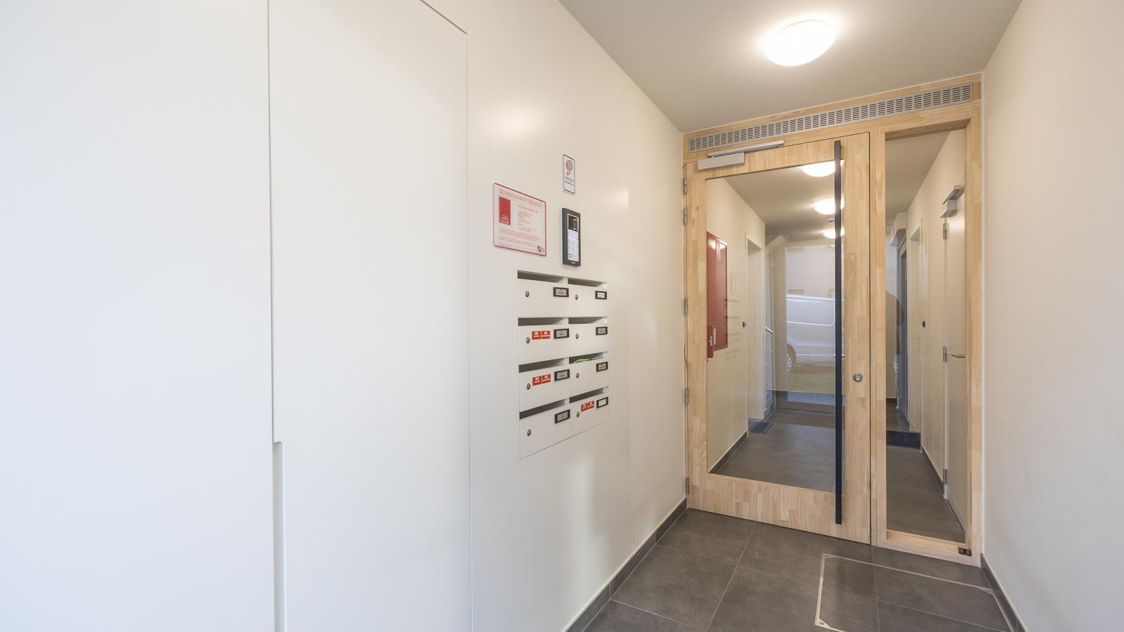 Castor - 0102-Hal-ontvangst