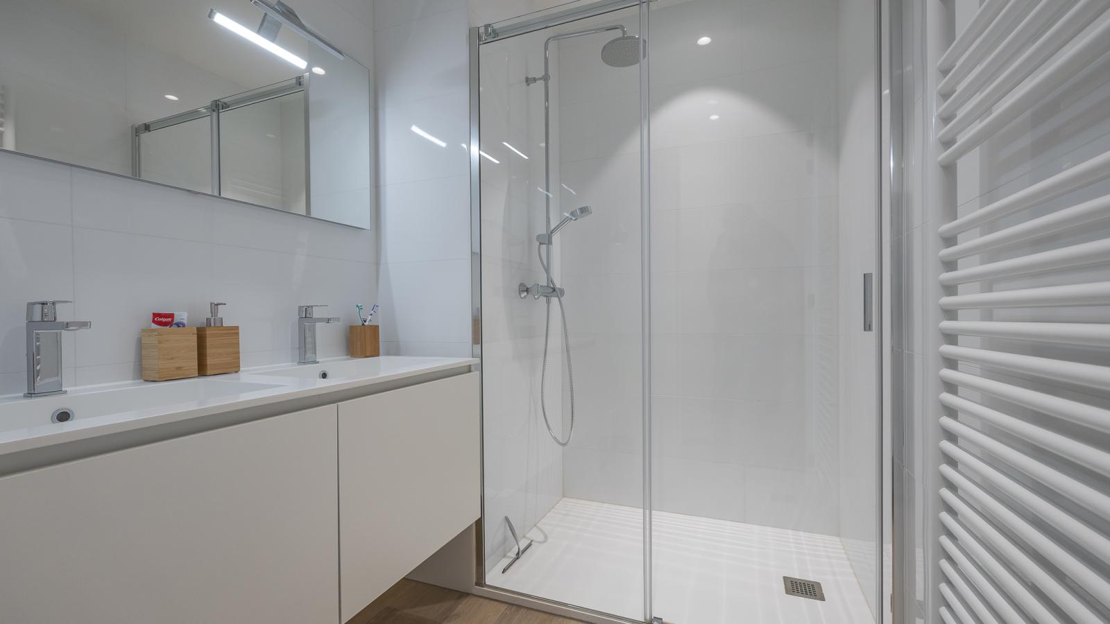 Castor - 0102-Badkamer