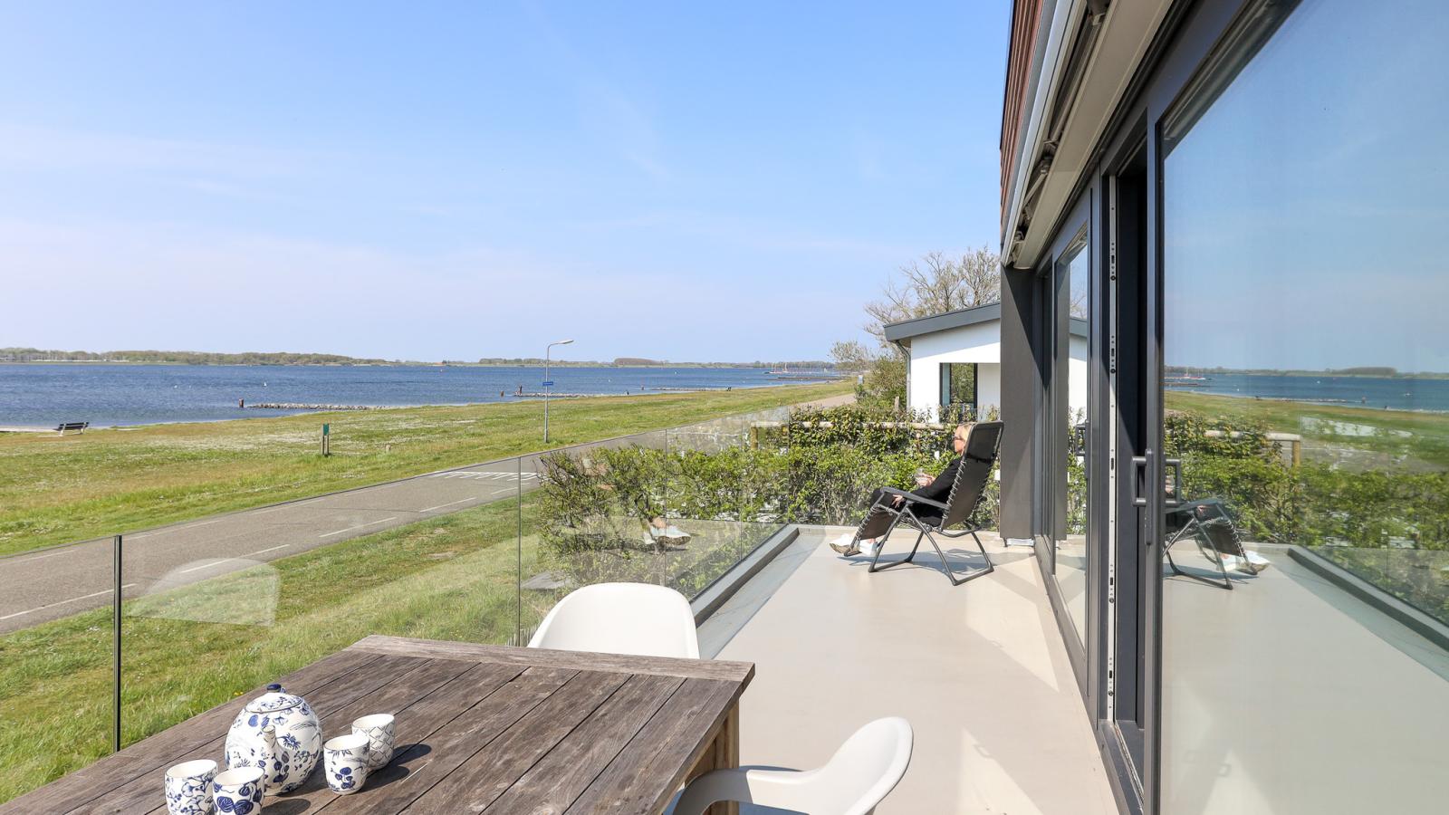 Villa Veerse Meerzicht - Terrasse / balcon