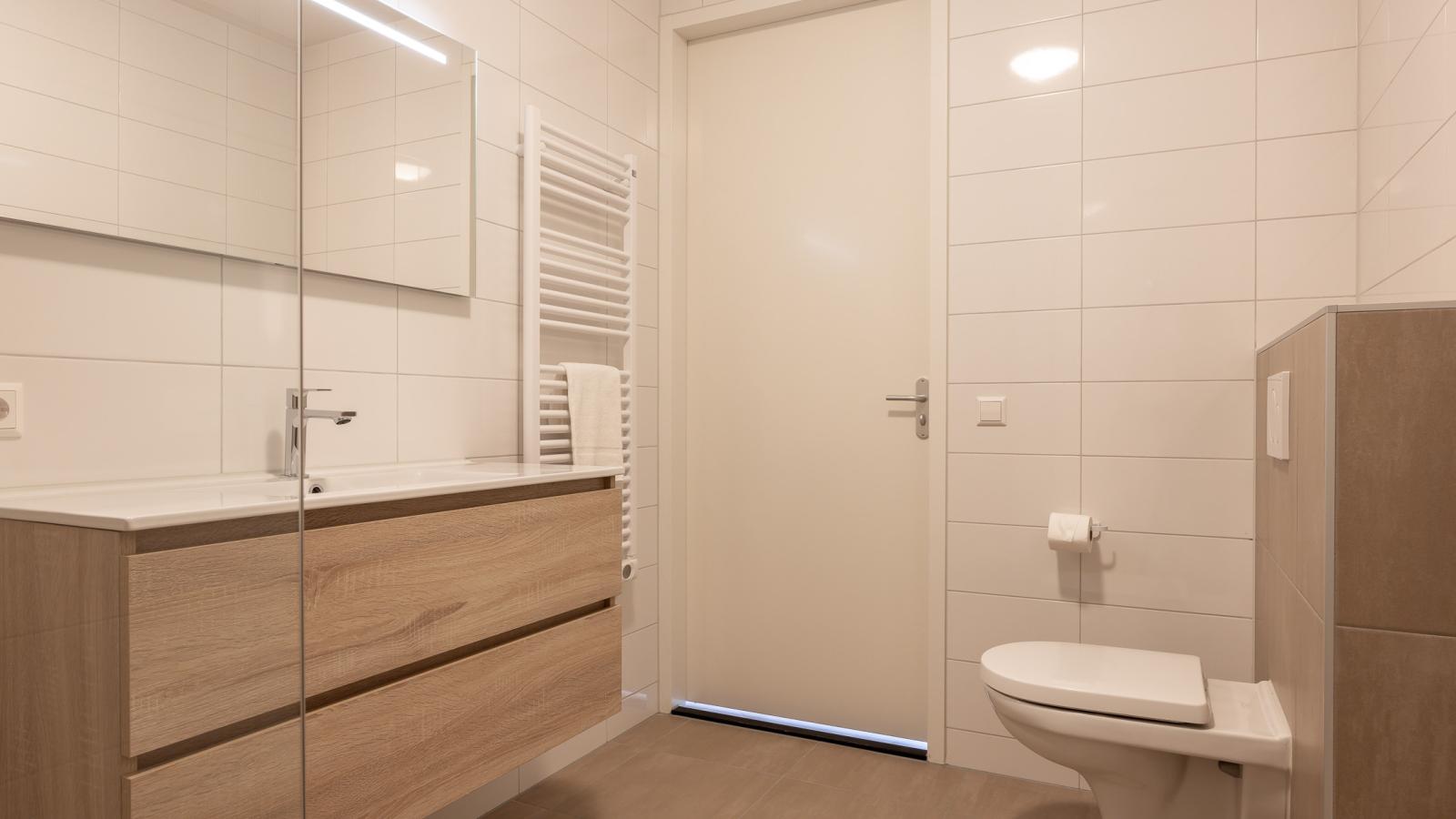 Marina House Kortgene - Badkamer