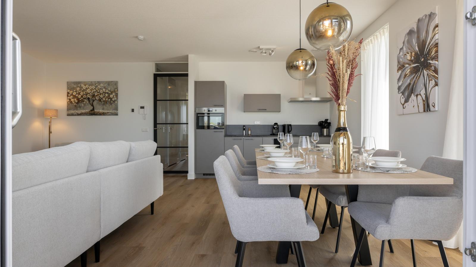 Marina Spa View Kortgene - Eetkamer