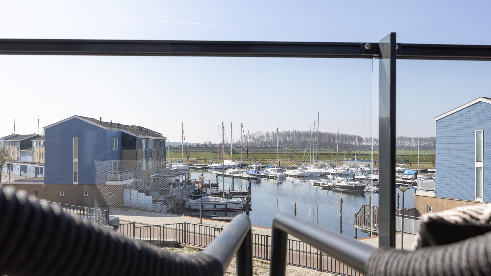 Marina Relax Suite Kortgene - Uitzicht zomer