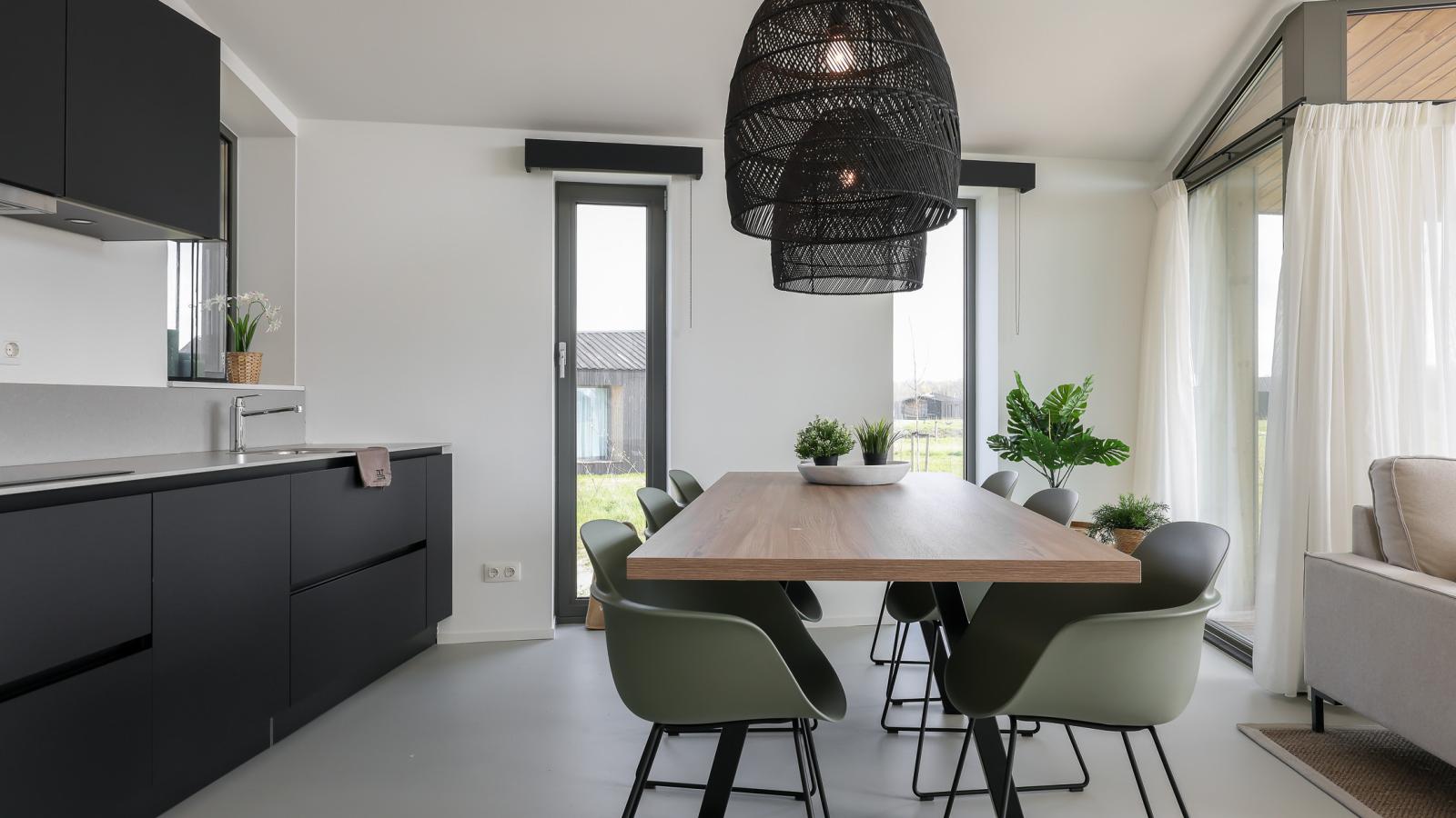 Natuurhuis Oeverlicht - Eetkamer