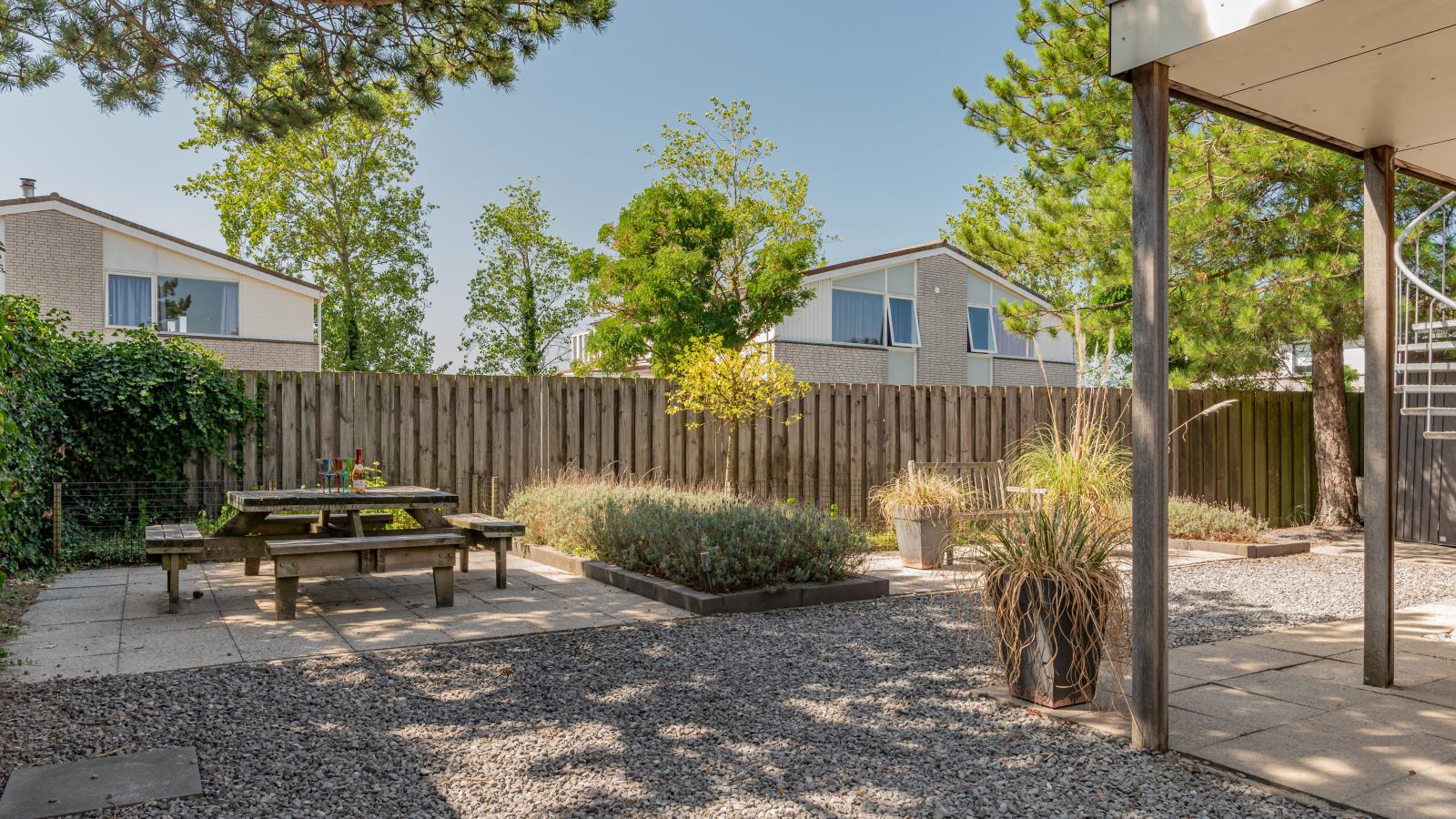 Het Oesterhuis - Tuinen zomer