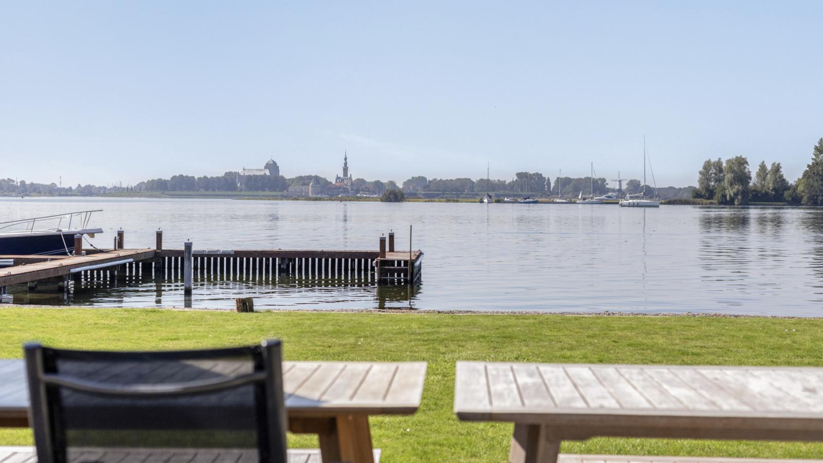 Reiger aan het Meer - Uitzicht zomer