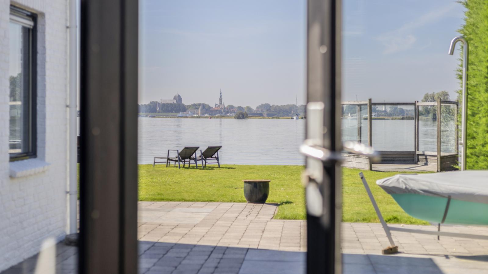 Reiger aan het Meer - Uitzicht zomer