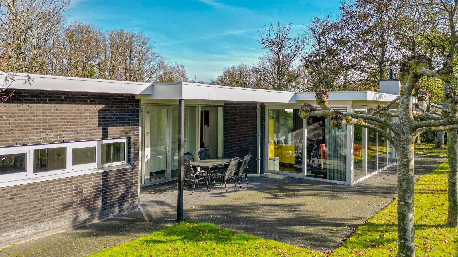 Zwaluw aan Zee - Buitenkant zomer