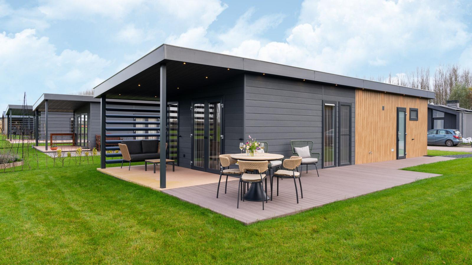 Bij de Bakker-Buitenkant zomer