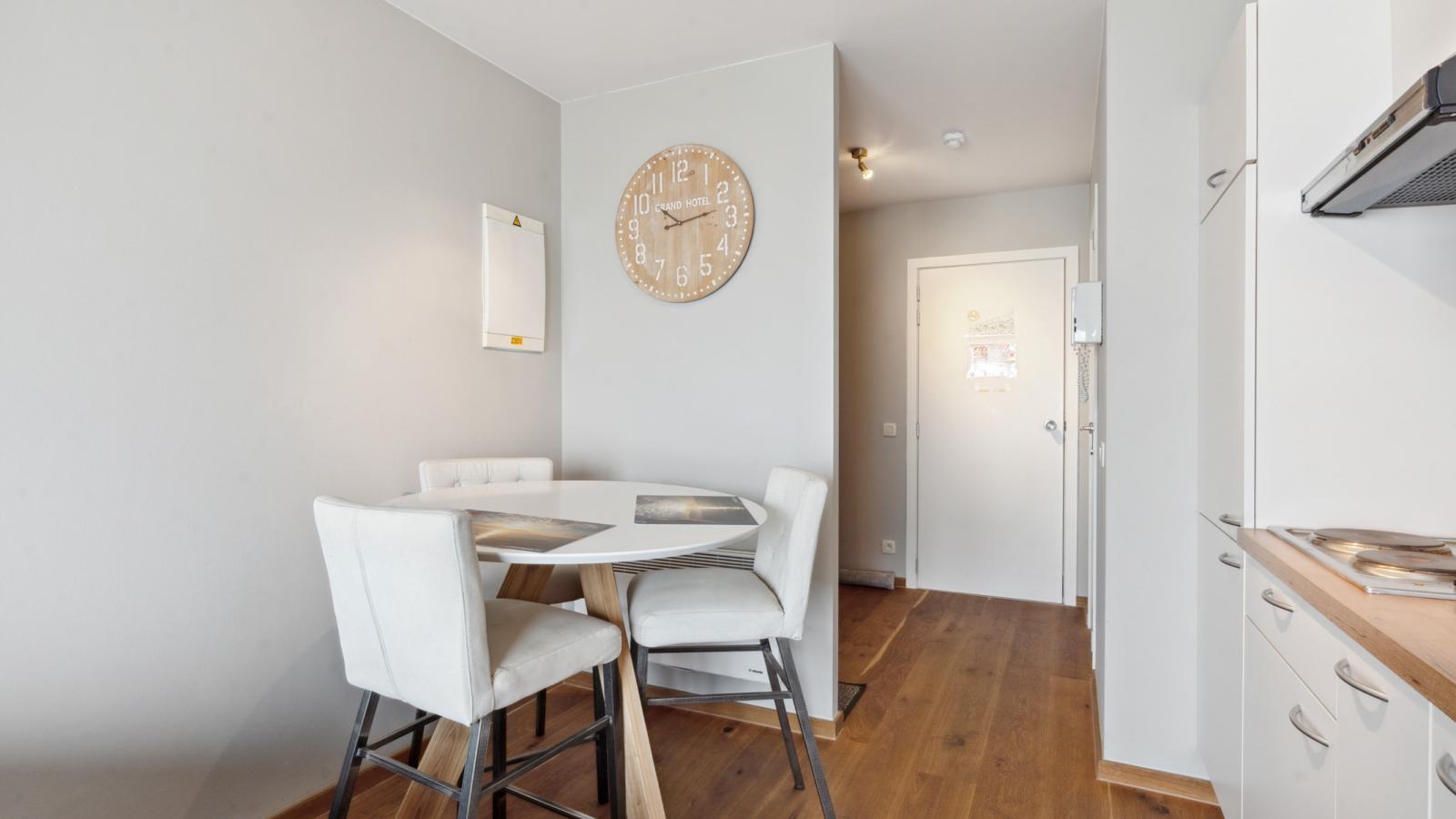 Ocean Suites - 1004-Woonkamer