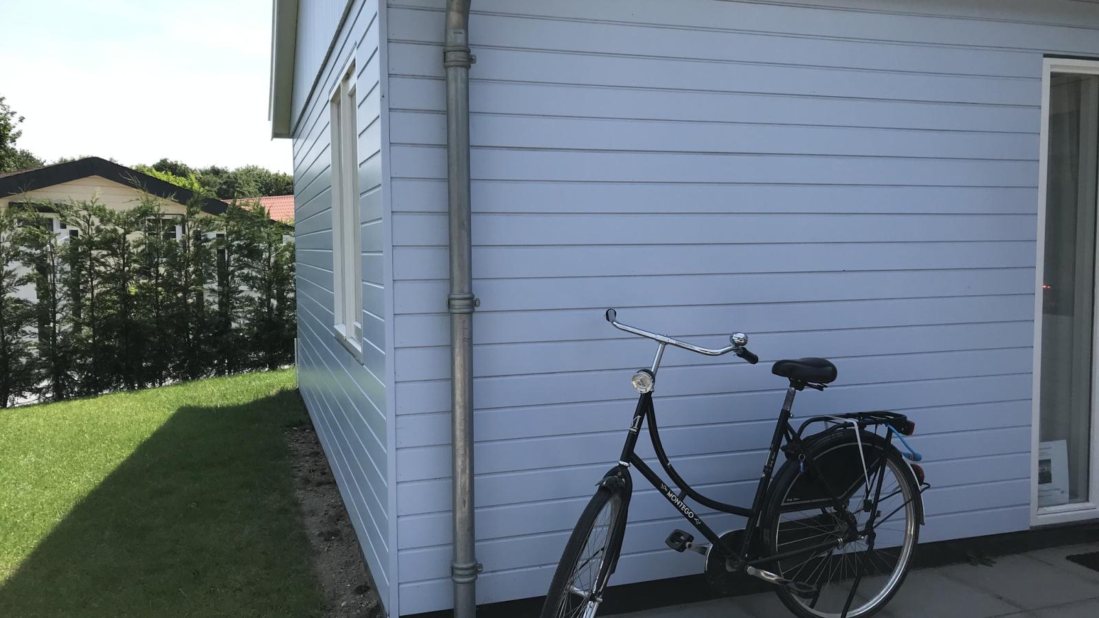 De zomerbij-Faciliteiten