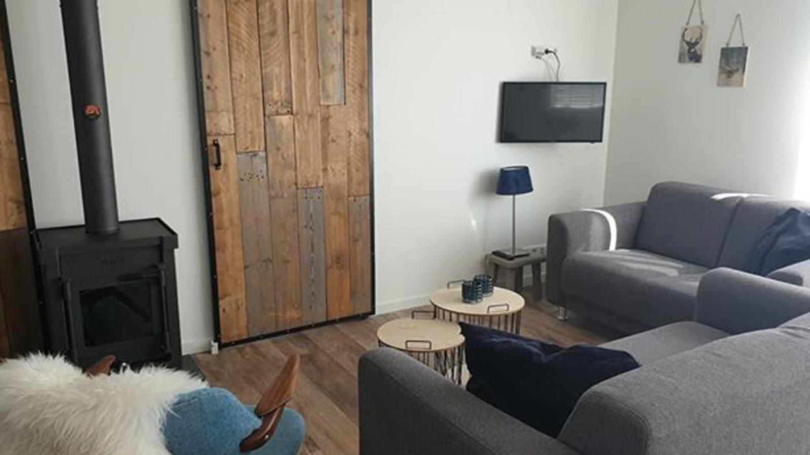 De zomerbij-Woonkamer