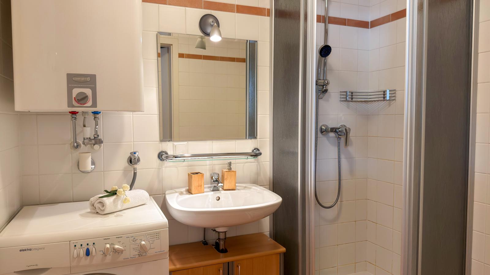 Salburg Tröpolach - Bathroom