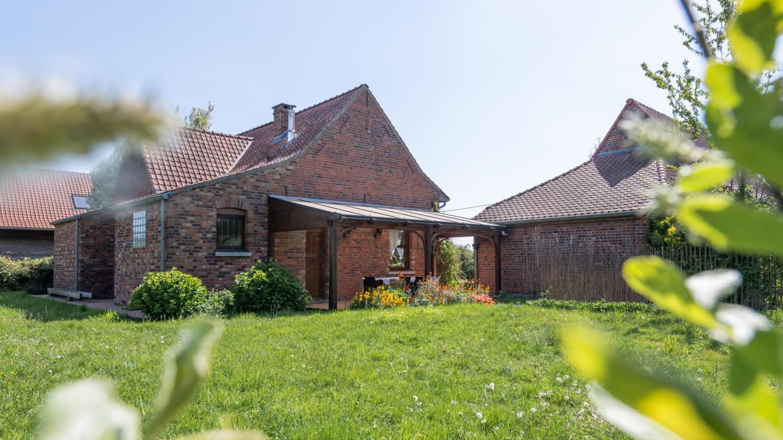 La Ferme de Gabrielle - Jardins en été