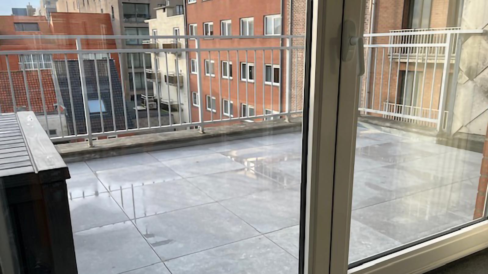 Scholekster - 0004 + box 000 - Terrasbalkon