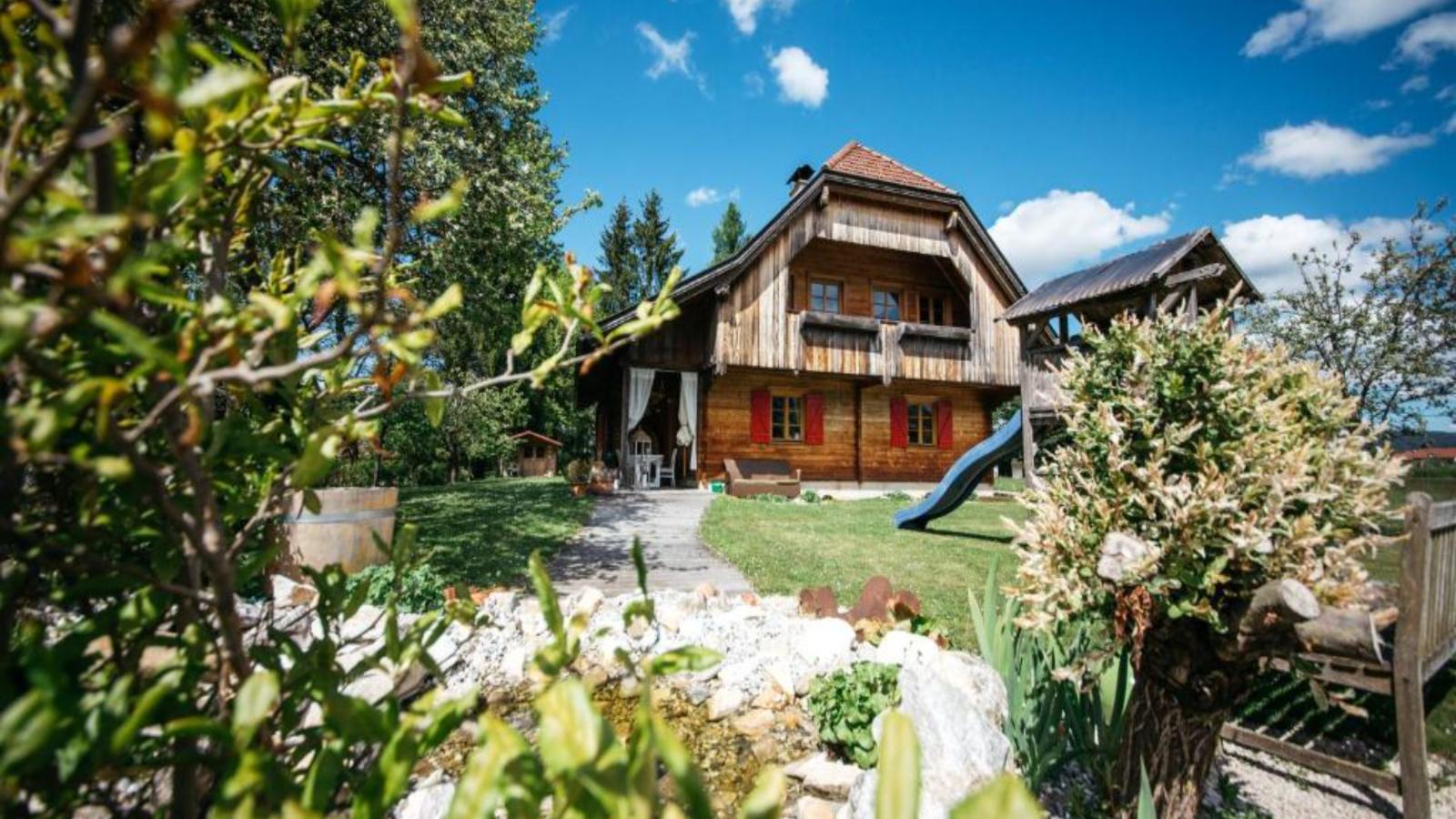 Feistritz Berg und See - Außenbereich Sommer