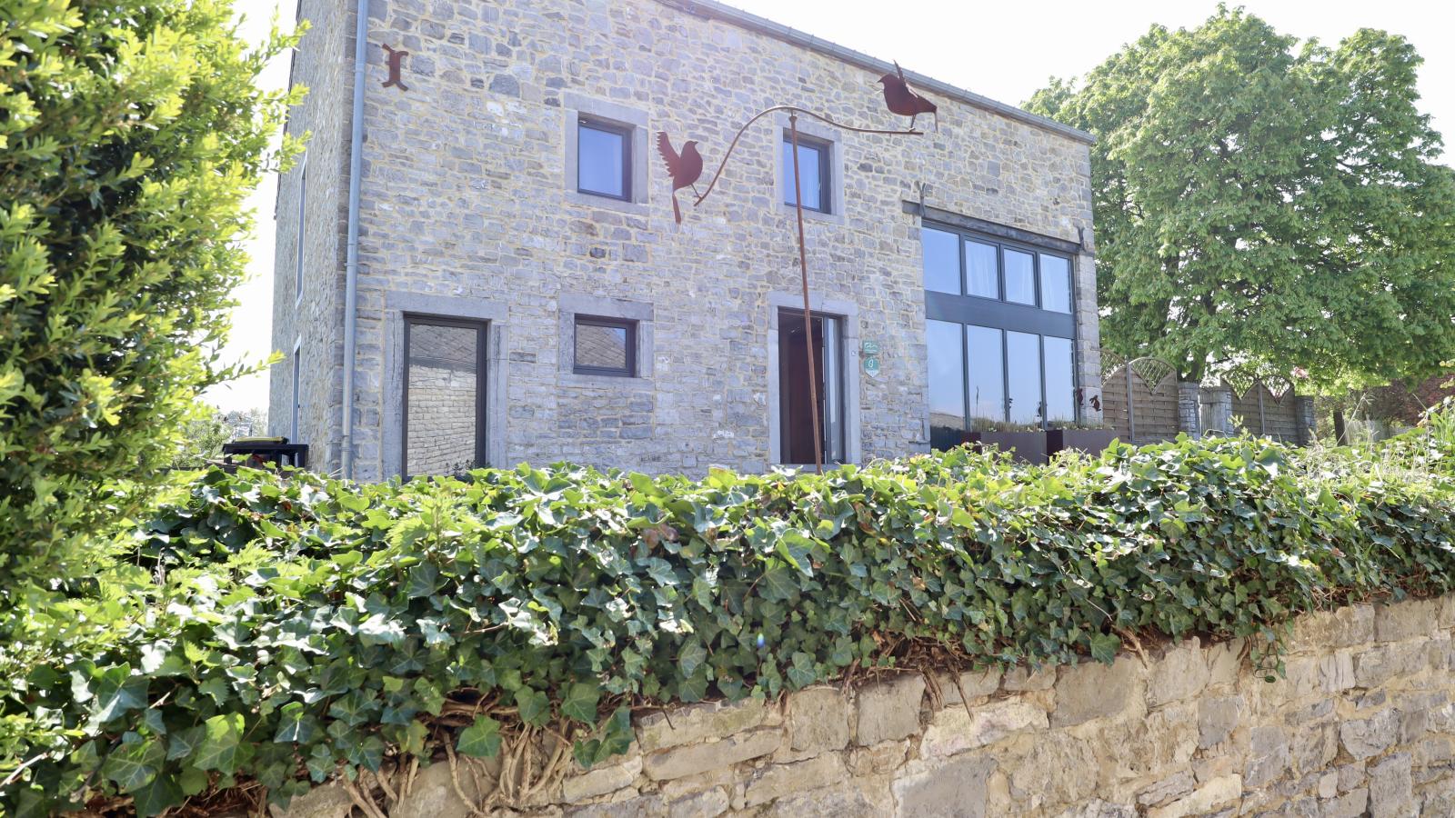 Le Grenier de Louise - Exterior in summer