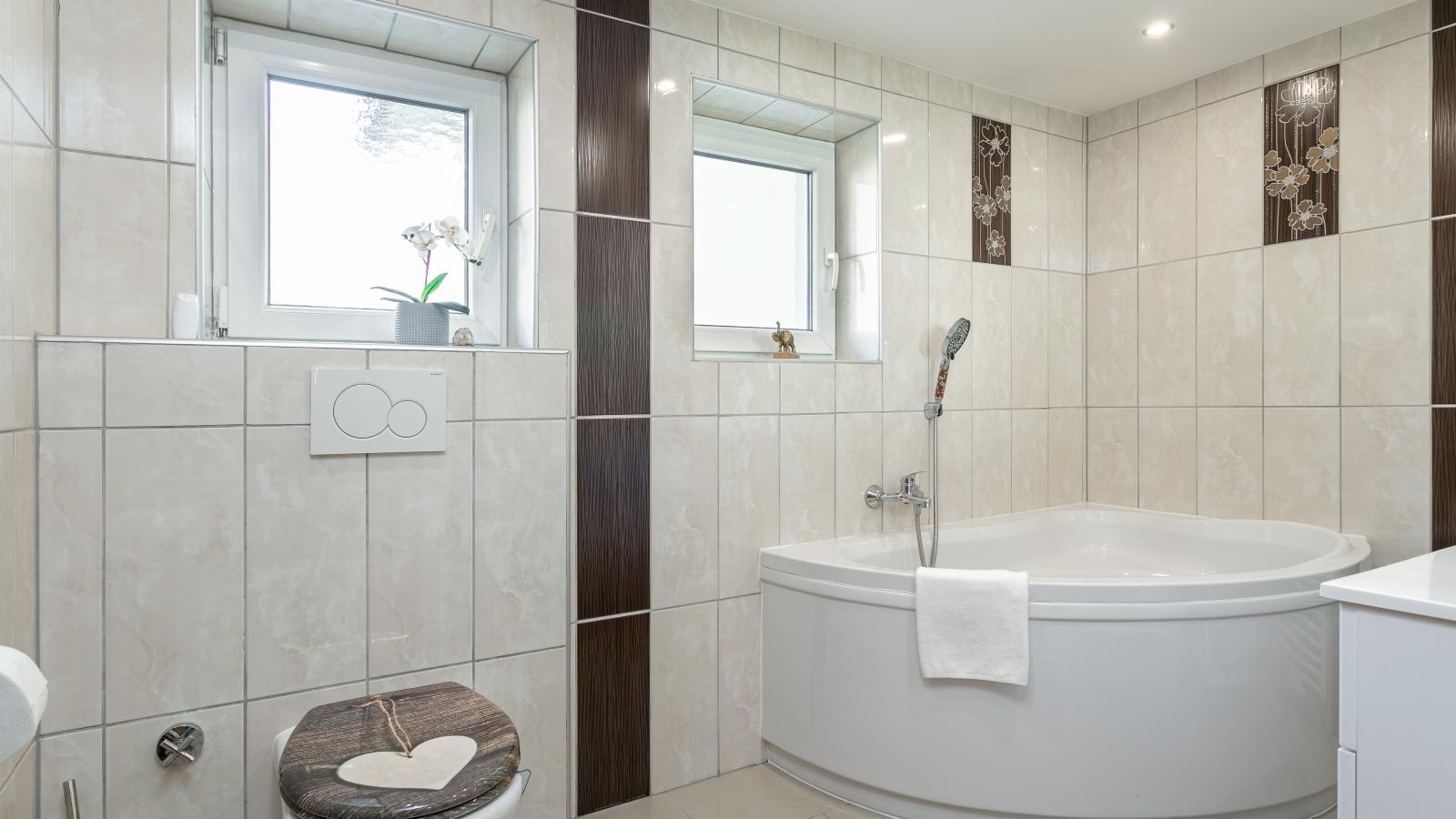 Gästehaus Inntal - Badkamer