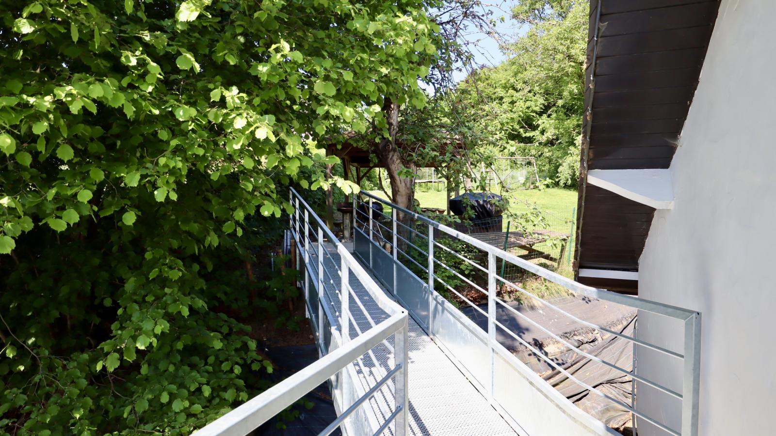 Le Noyer - Terrasse/Balkon