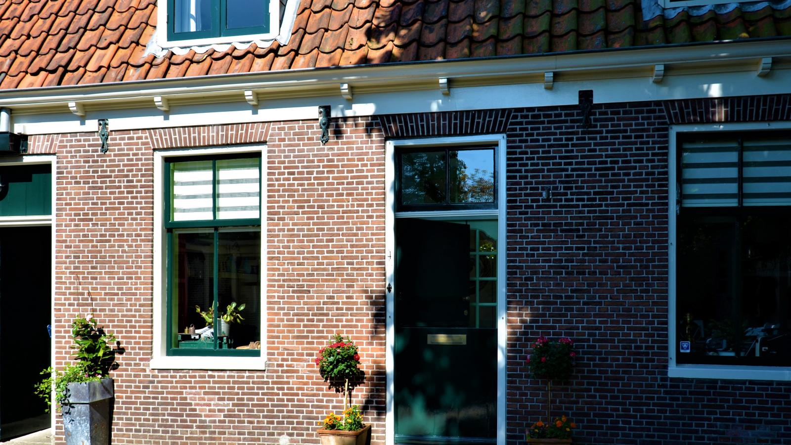 Het Vissershuisje - Buitenkant zomer