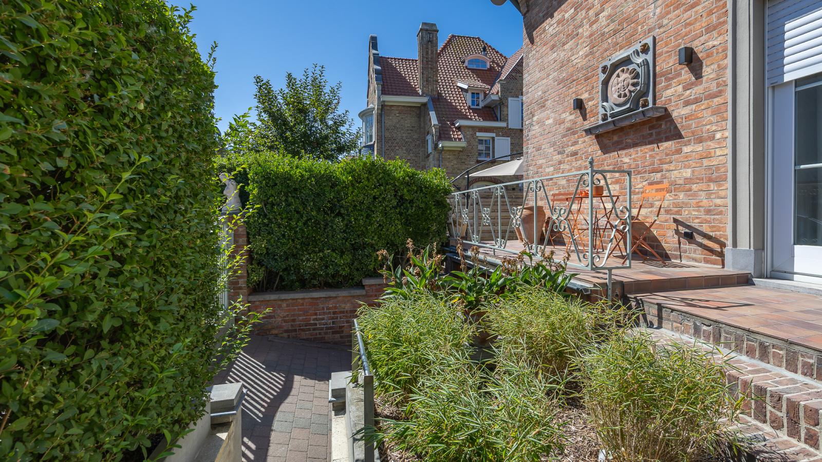 Maison Edith  - + box - Buitenlucht