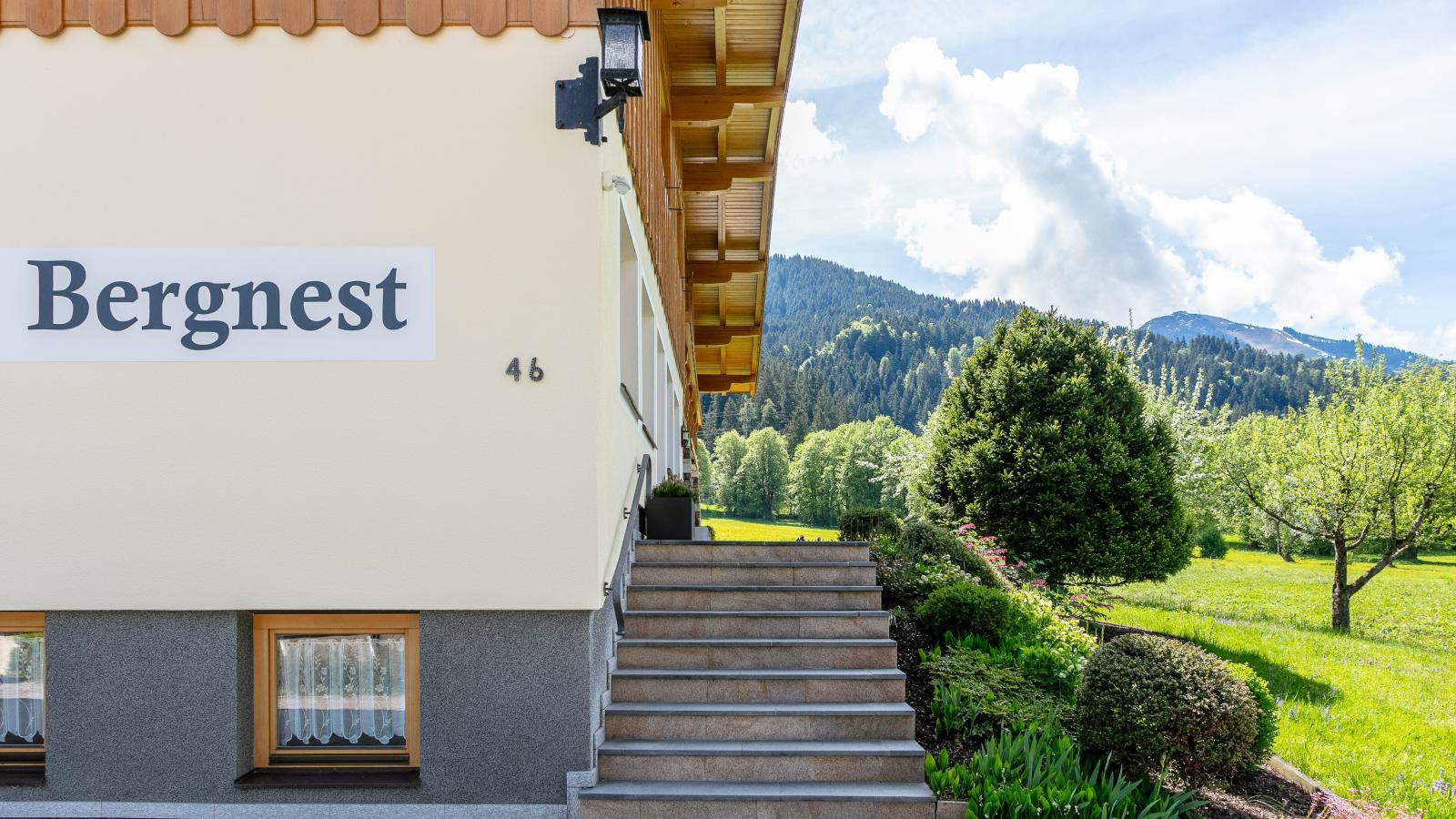 Das Bergnest Dorfglück - Exterior in summer