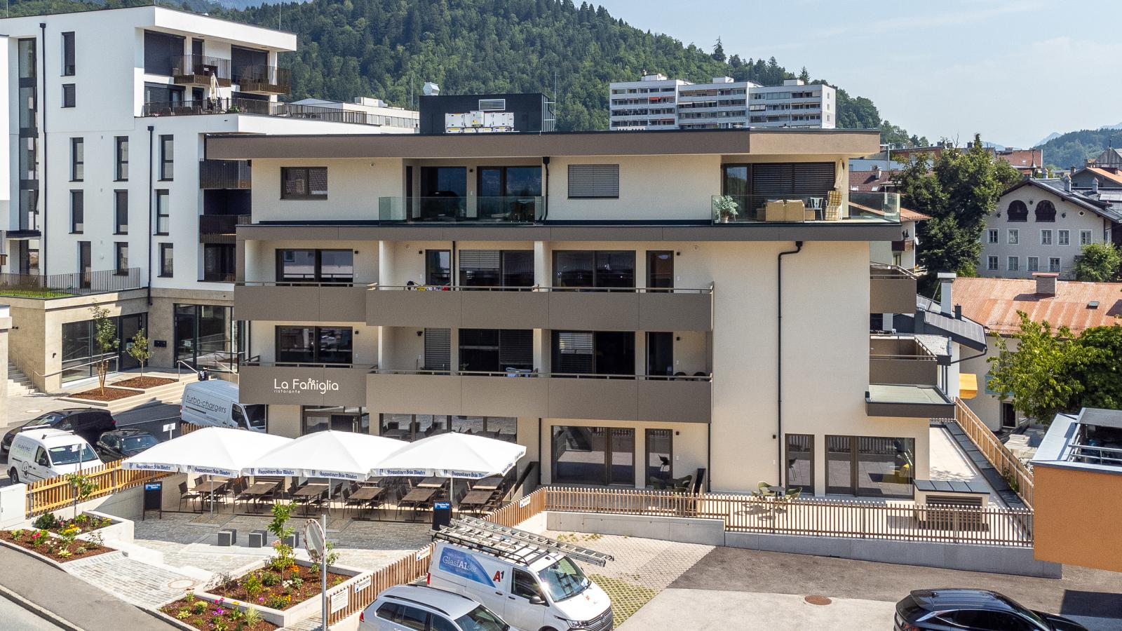 City Apartments Jenbach Top 17 - Außenbereich Sommer