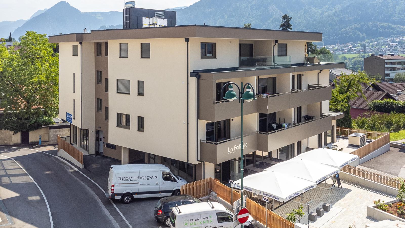 City Apartments Jenbach Top 17 - Außenbereich Sommer