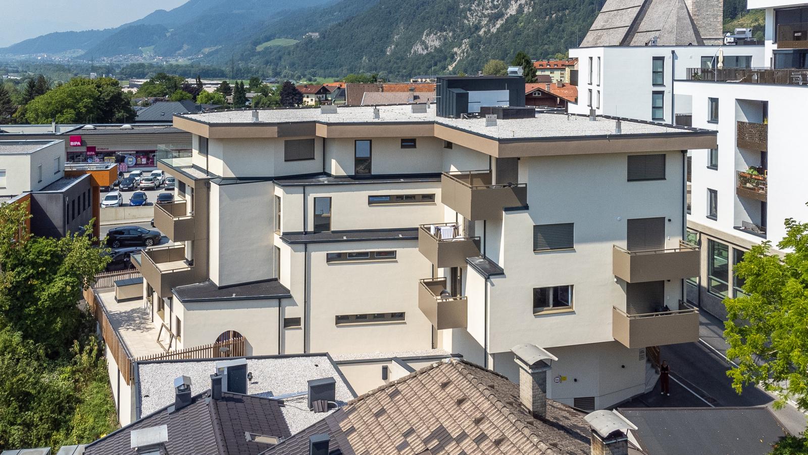 City Apartments Jenbach Top 17 - Außenbereich Sommer