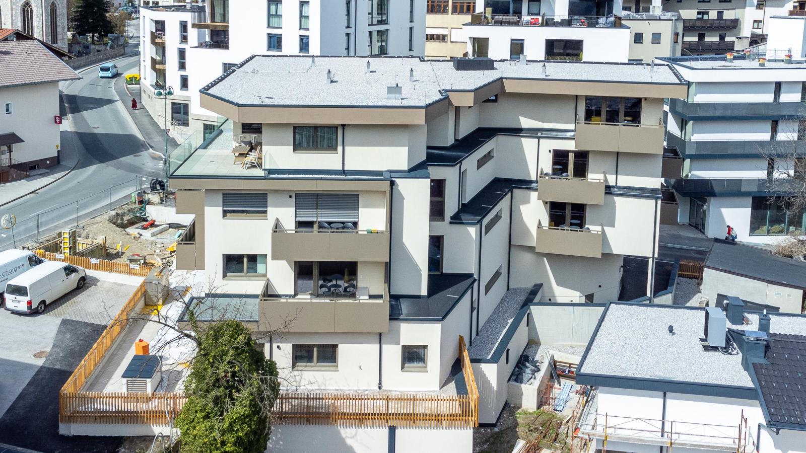 City Apartments Jenbach Top 17 - Außenbereich Sommer