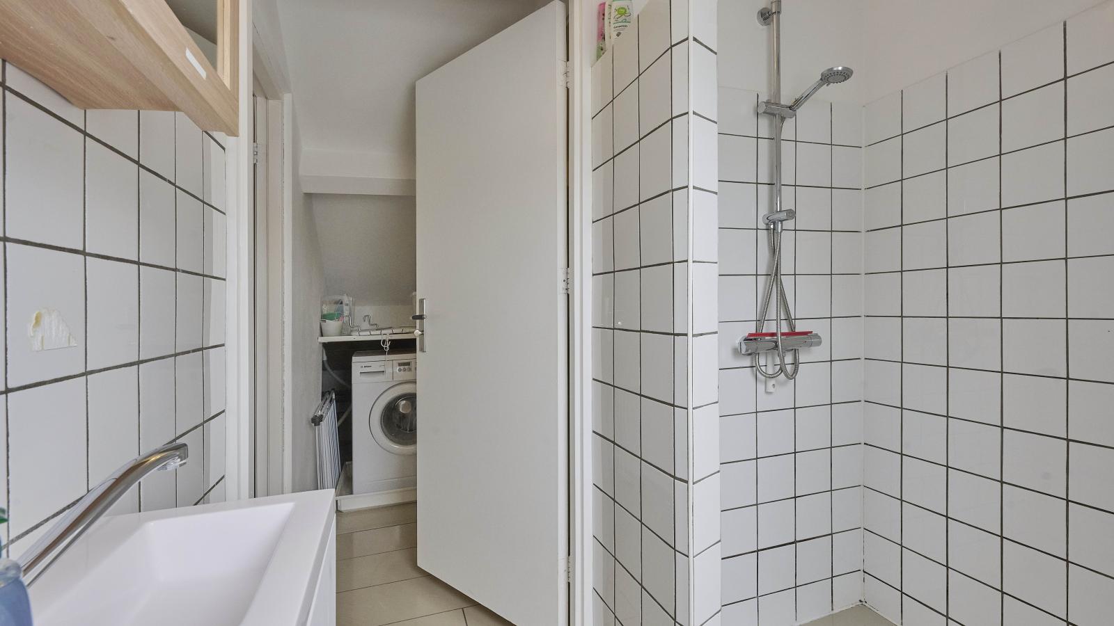 Spijk vakantiehuis - Badkamer