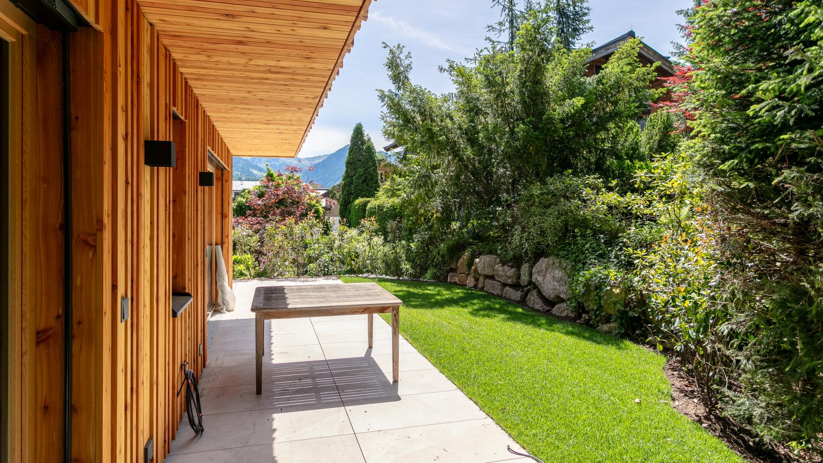 Chalet Marchfeld Top 1 - Garten Sommer