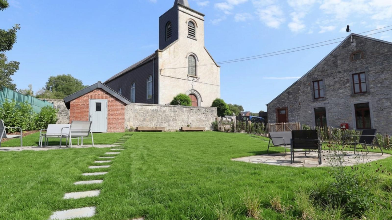 Holy Gîte 6 - Jardins en été
