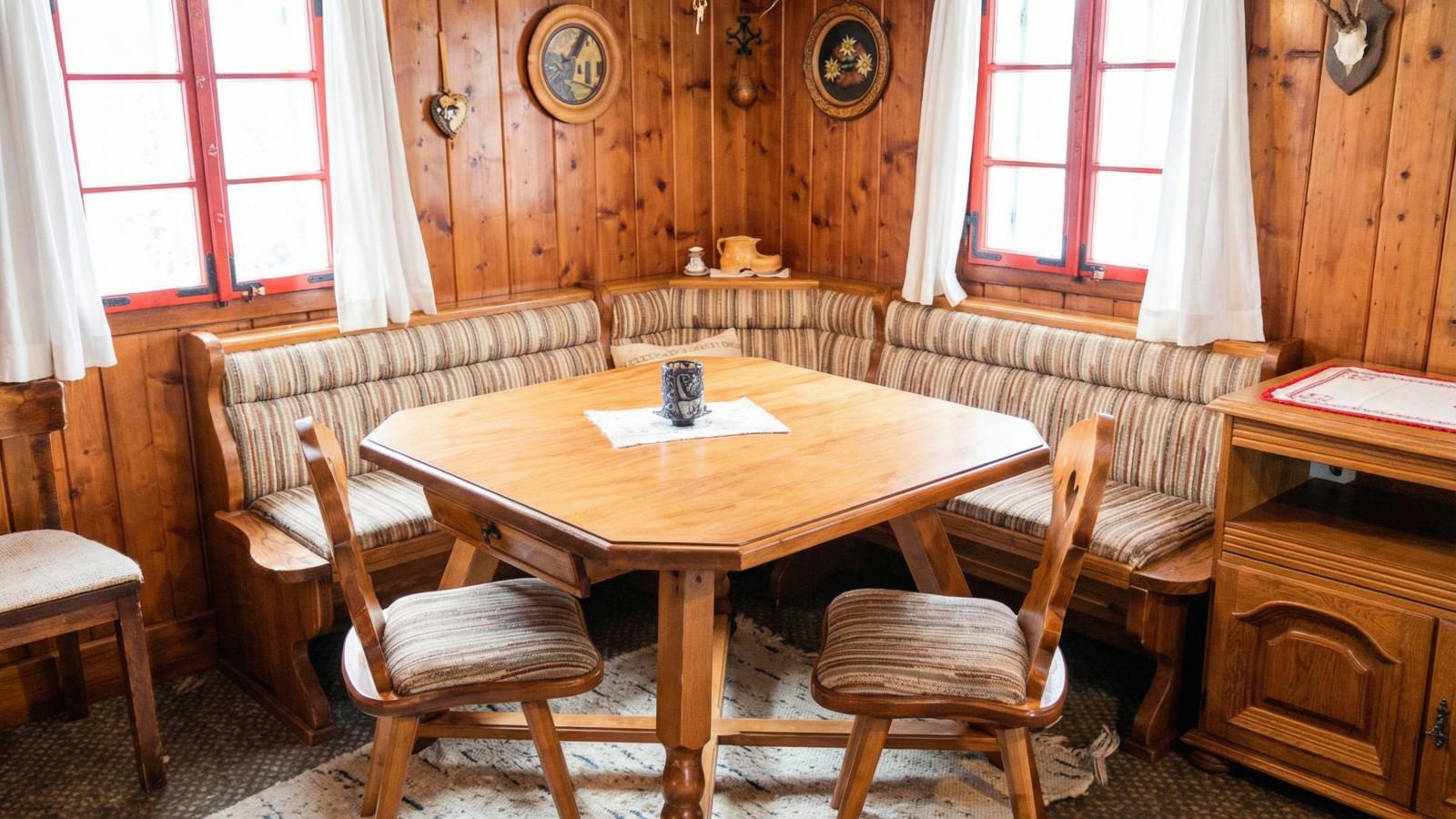 Almhütte Seebergalm - Eetkamer