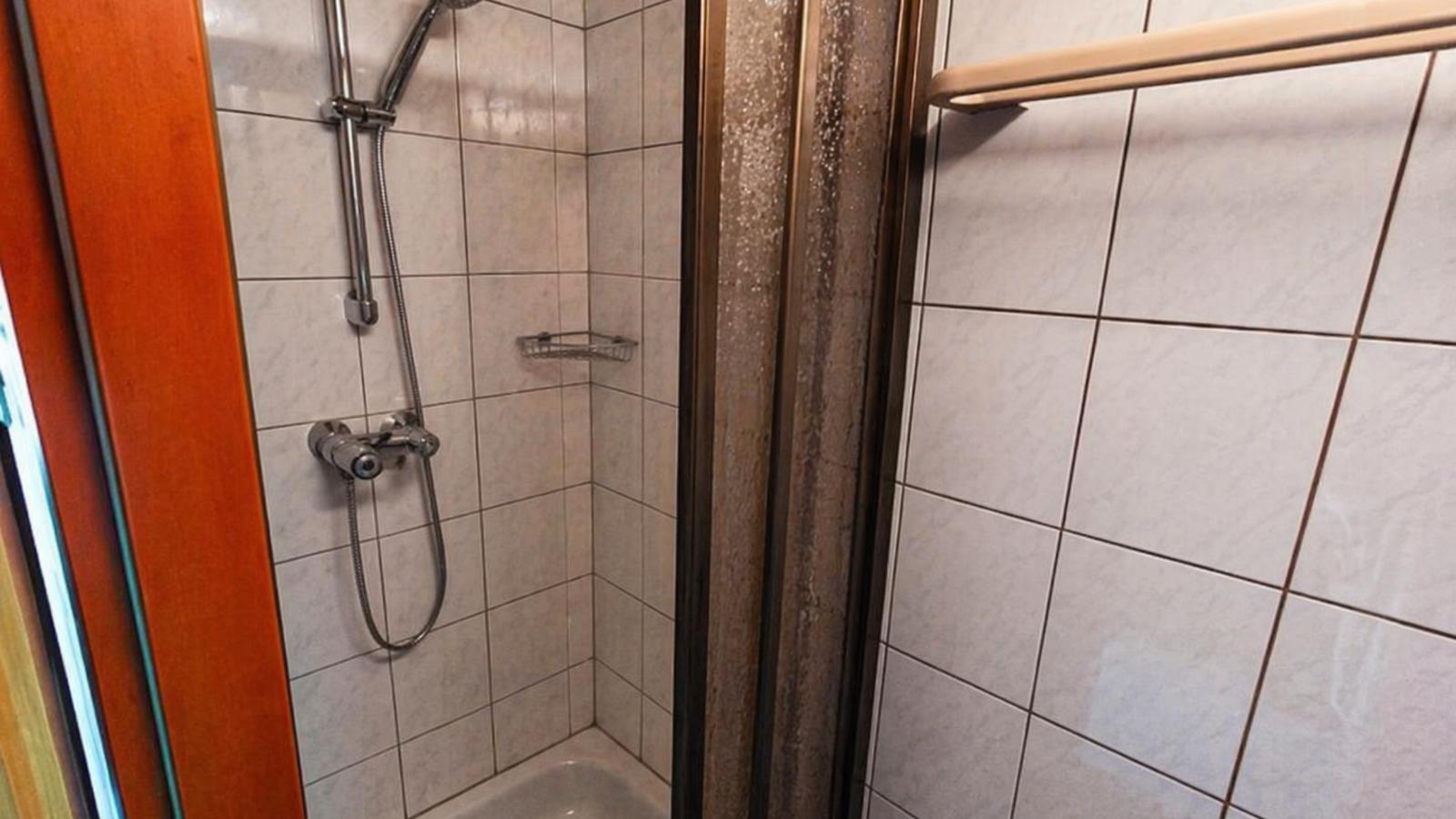 Almhütte Seebergalm - Badkamer