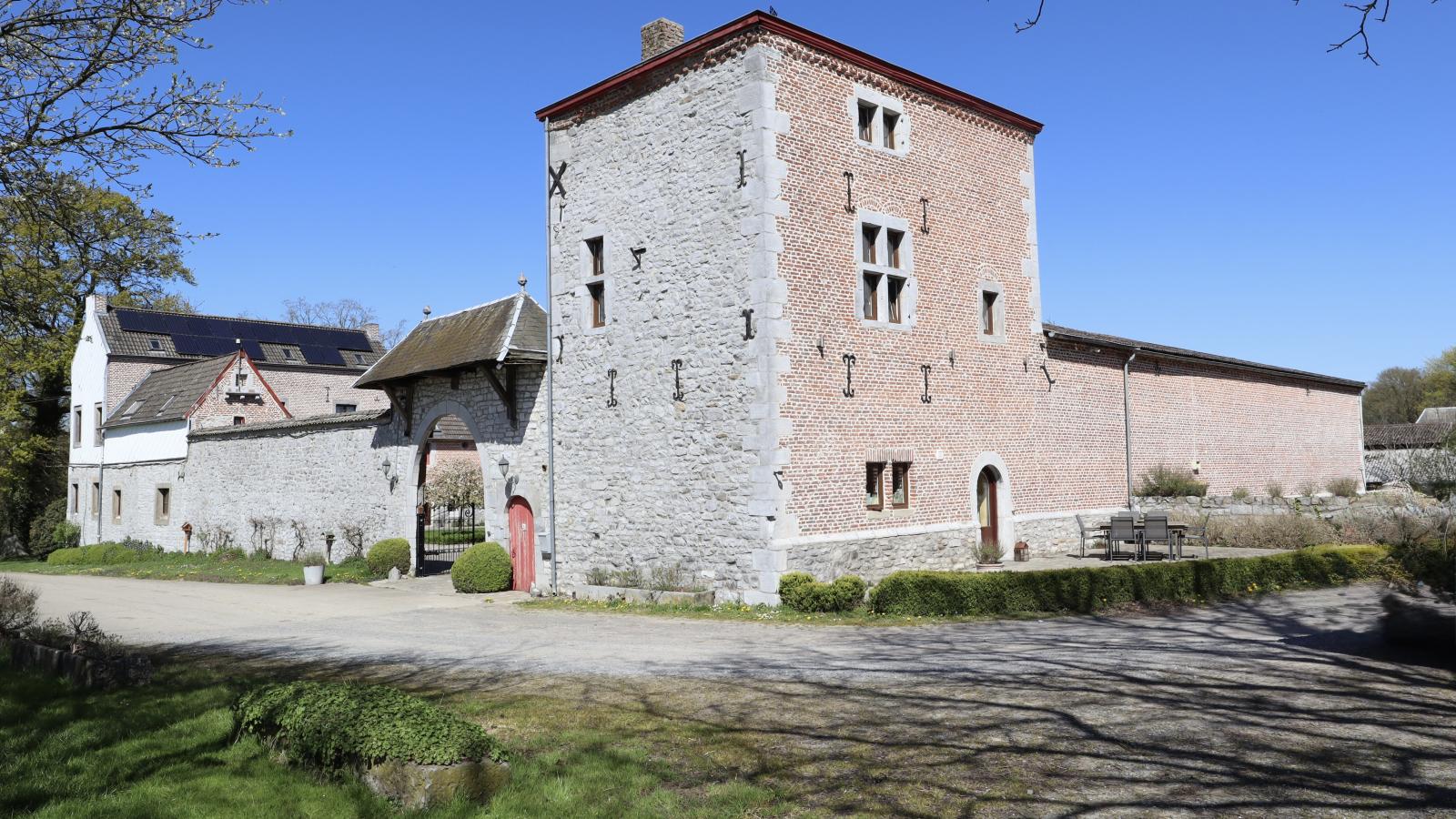 La Tour de la Chapelle - Außenbereich Sommer