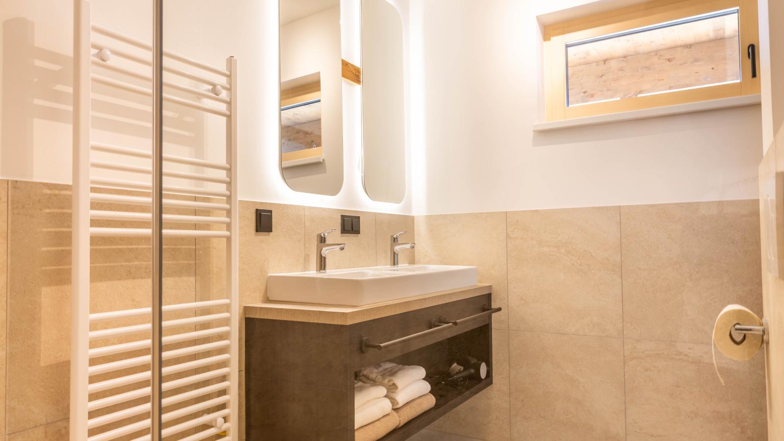 Dachstein Grand Alpine Lodge - Bathroom
