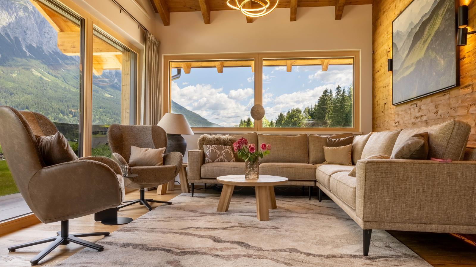 Dachstein Grand Alpine Lodge - Living room