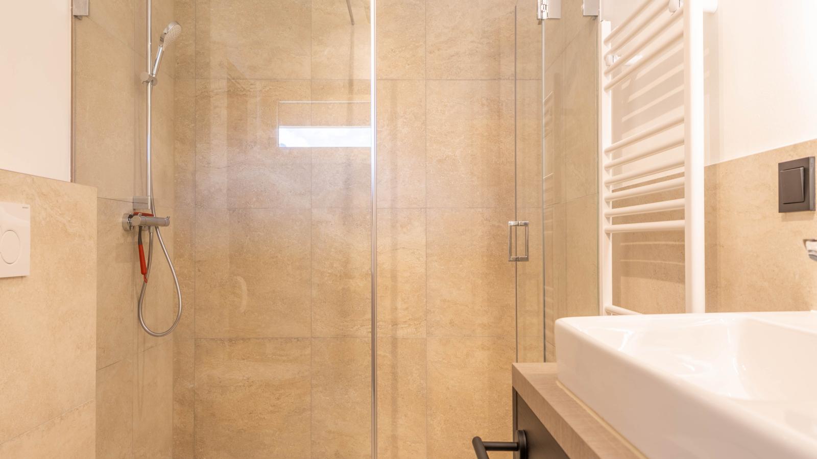 Dachstein Grand Alpine Lodge - Bathroom