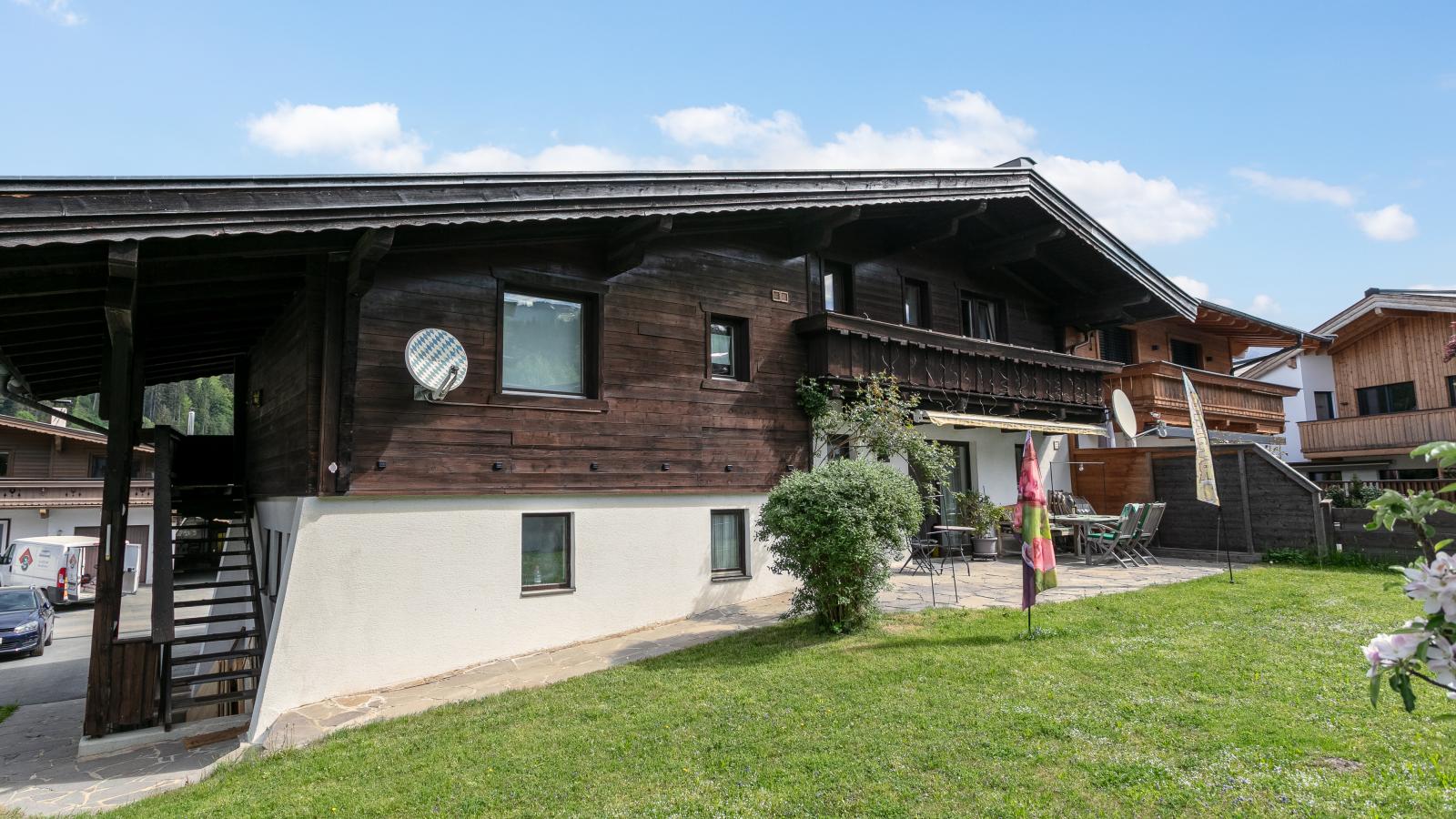 Familien Lodge Fleckalm - Gardens in summer
