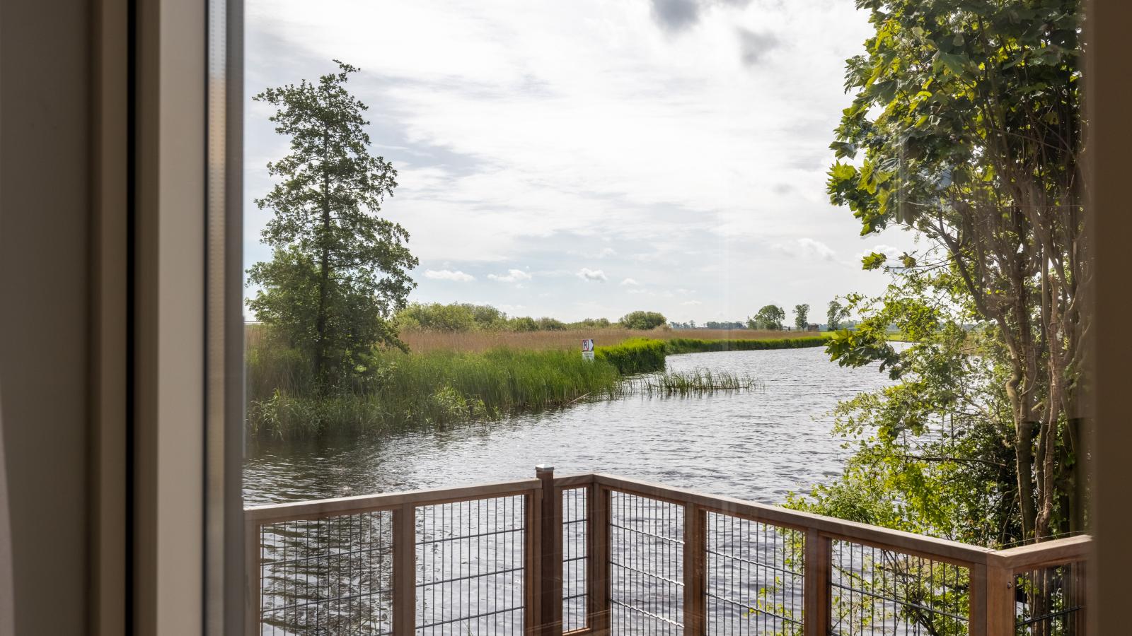 T Sluisje 8 - Uitzicht zomer