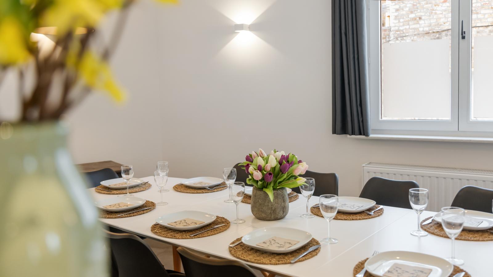 T Loftje - Dining room