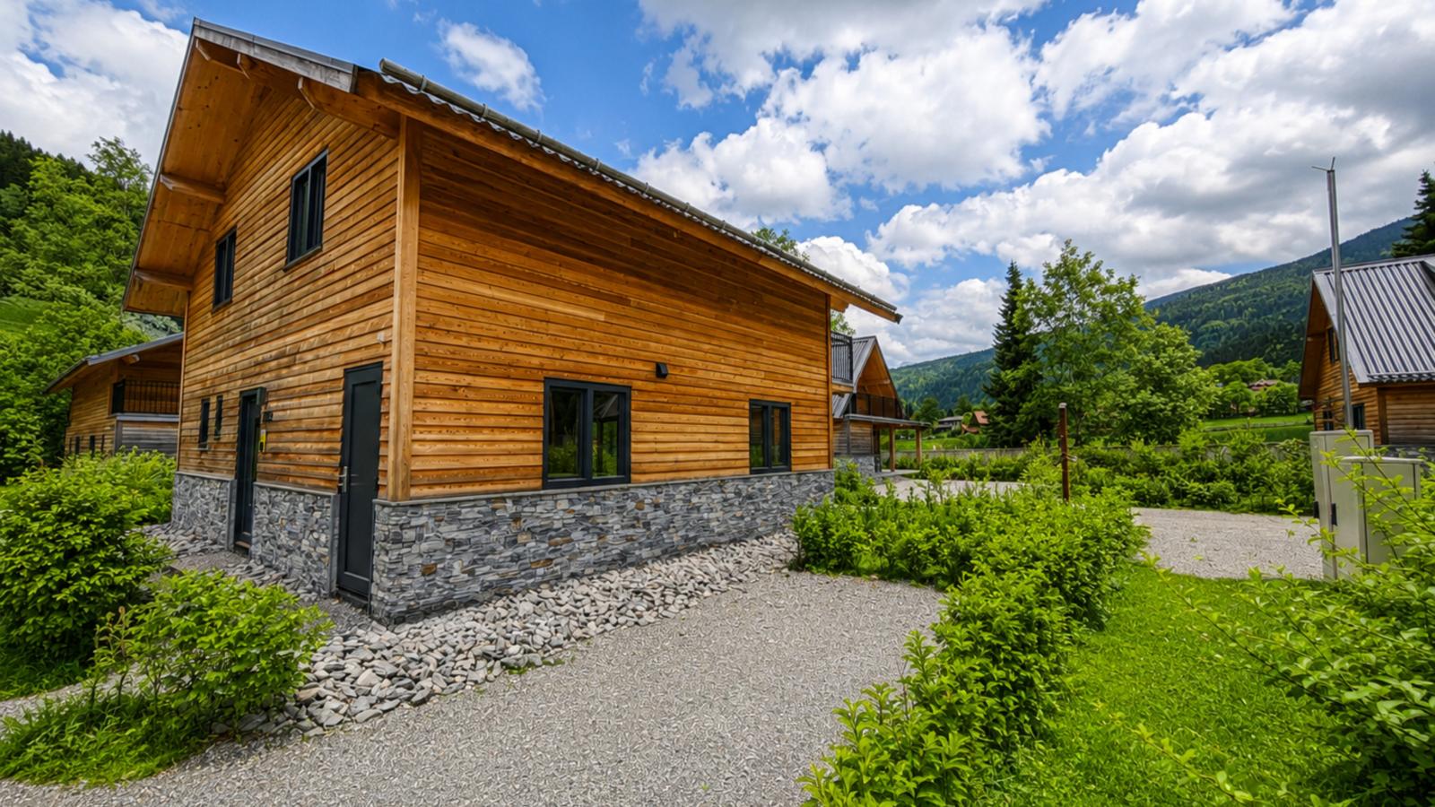 Alpenchalet Afritz am See - Buitenkant zomer