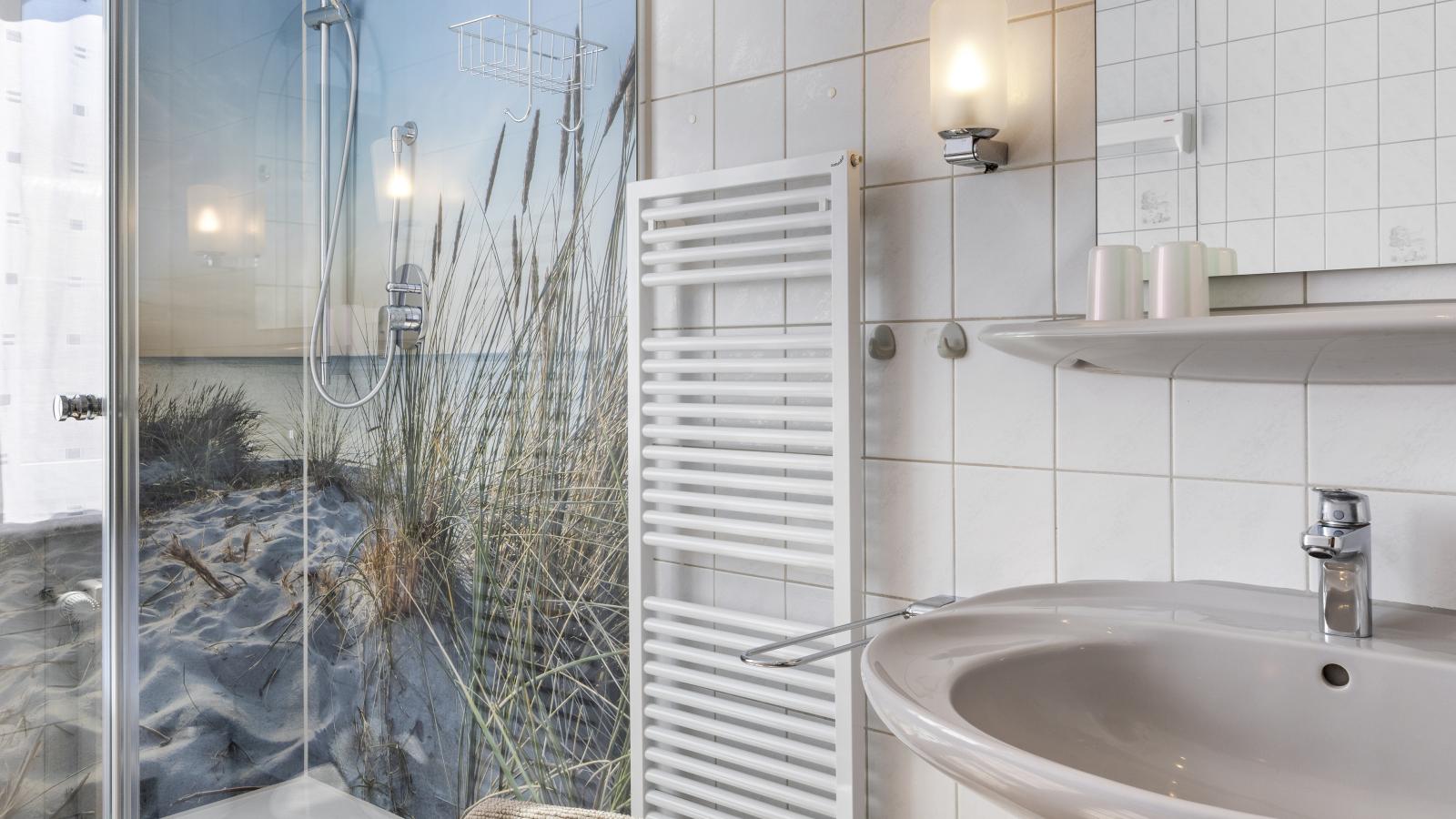 Villa Erika W7 Marianne mit Strandkorb - Badkamer