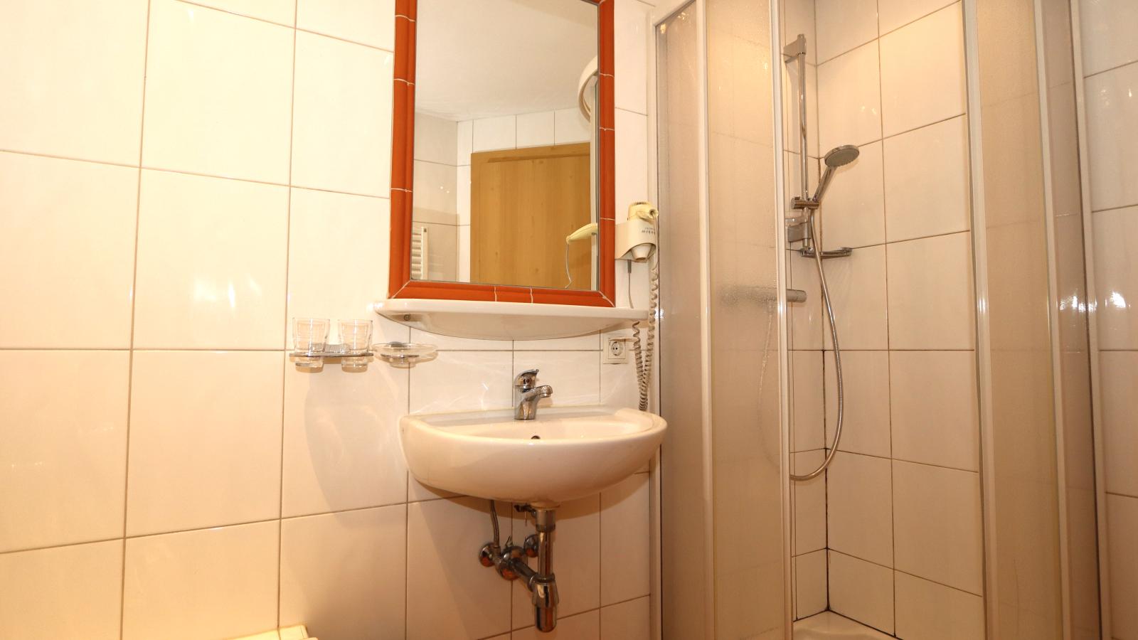 Schweizerhof Salbei - Badkamer